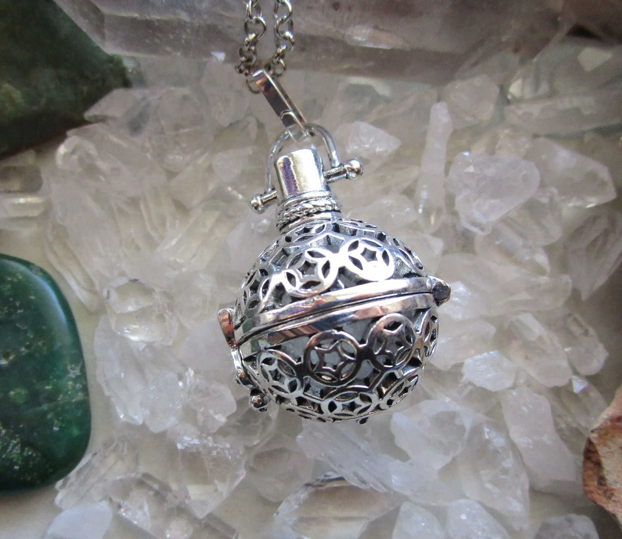 Caged Silver Stars Quartz Crystal Ball Pendant Necklace