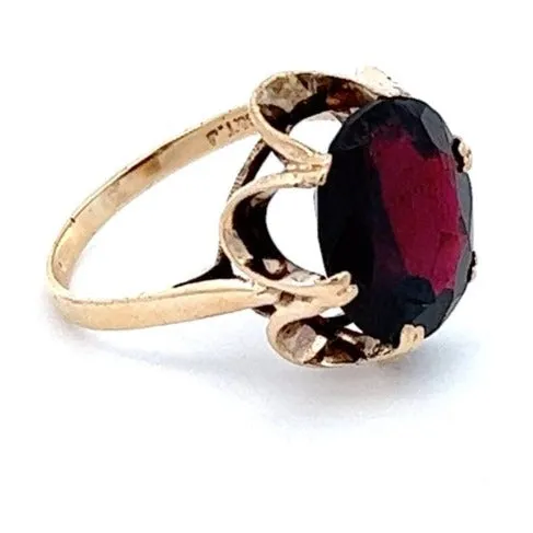 Garnet 9ct Yellow Gold Vintage Ring