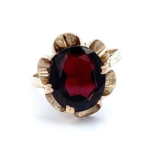 Garnet 9ct Yellow Gold Vintage Ring