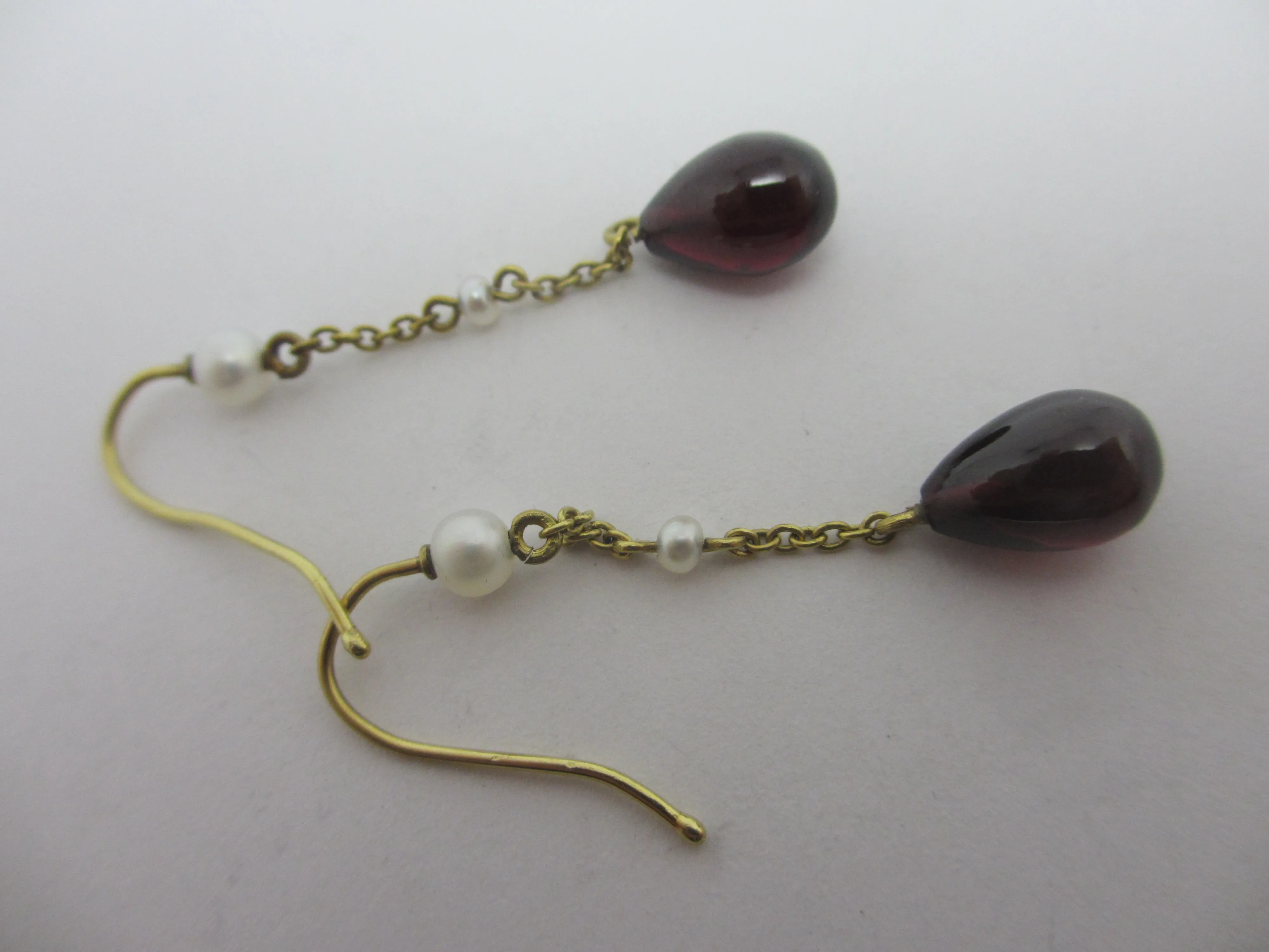 Garnet Tear Drop Seed Pearl 9k Gold Dangling Ear Pendant Earrings Vintage c1980