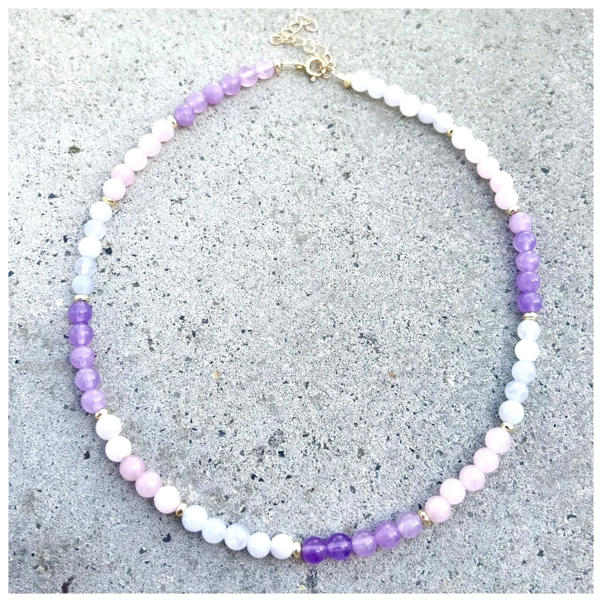 Lavender Mix Small Dragibus Necklace