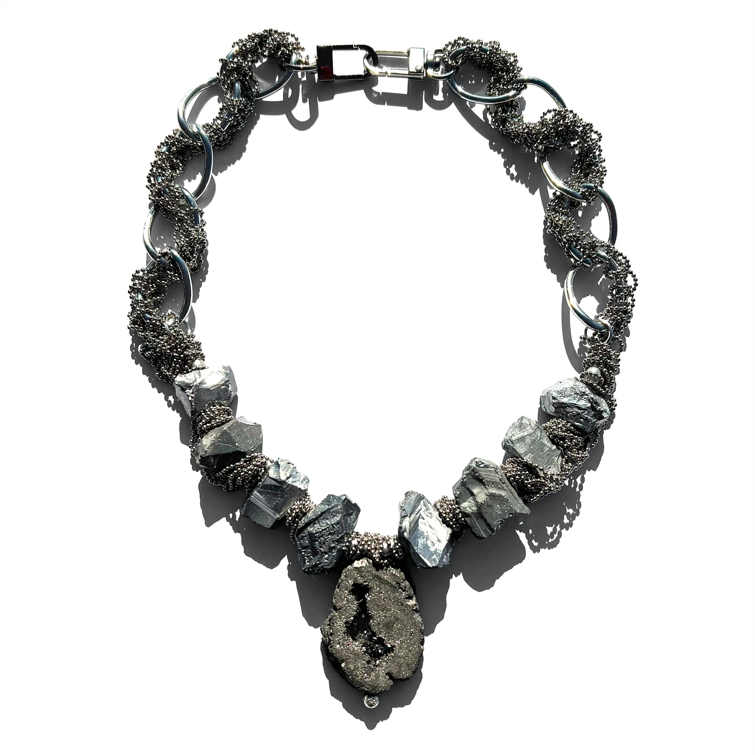 MPR x THE IMAGINARIUM: Silver Pendant Geode Necklace