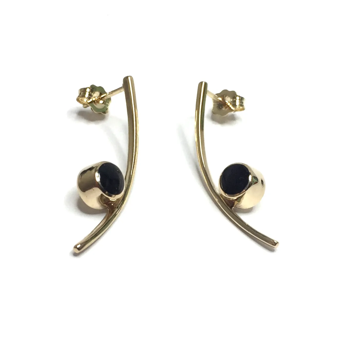 Oynx Round Inlaid Curved Bar Earrings